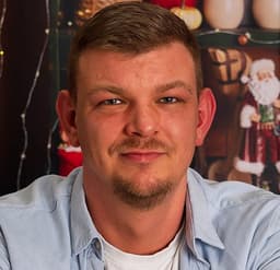 Włodzimierz Korza — założyciel fundacji